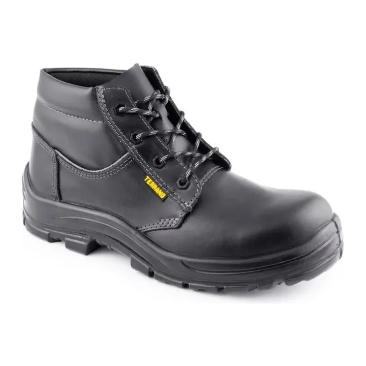 Bota de seguridad negra en cuero liso con cordones sobre fondo blanco
