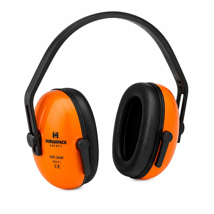 Orejera plegable naranja de 28 dB para protección auditiva sobre fondo blanco